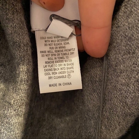 WITCHERY Sleeveless  Knit Vest in Charcoal S/M NWT - Picture 7 of 13